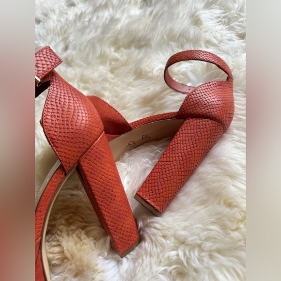 DONATED 🚫 Jessica Simpson Platform 70’s Inspired, Faux Snake Skin, Suede, Sz 7.5 - Picture 2 of 6